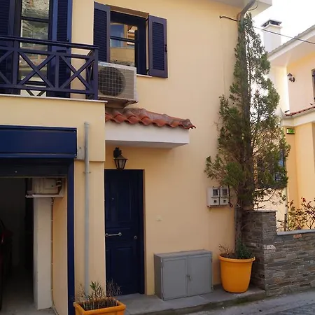 Blue Window Apartment *